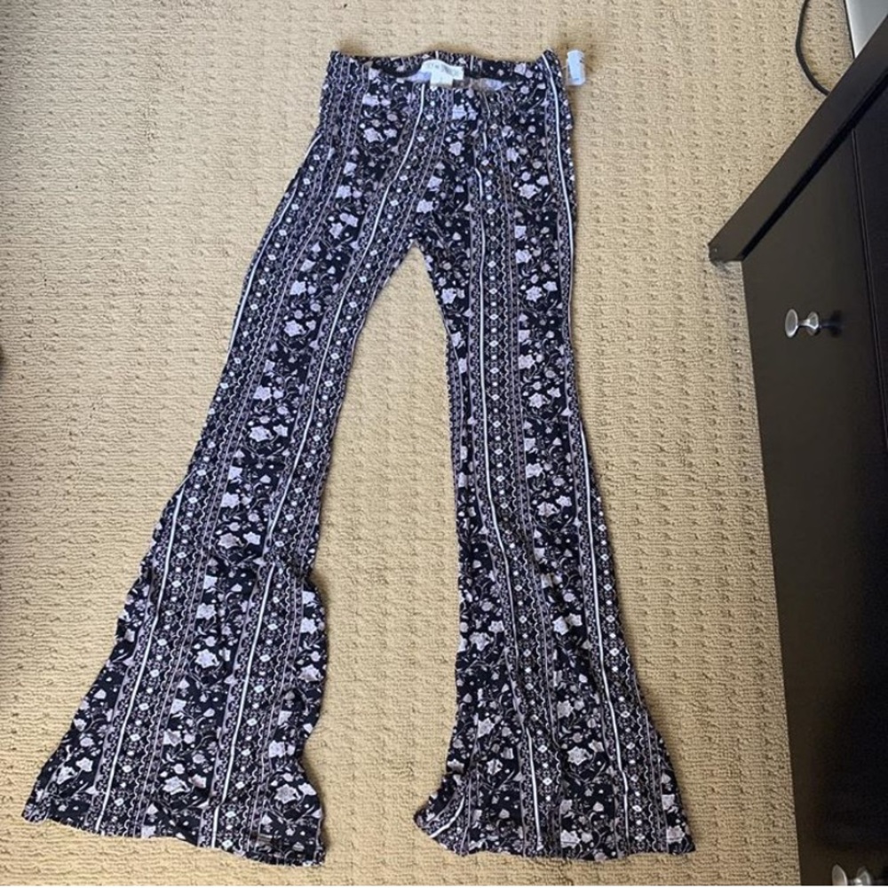 flare bottom pants